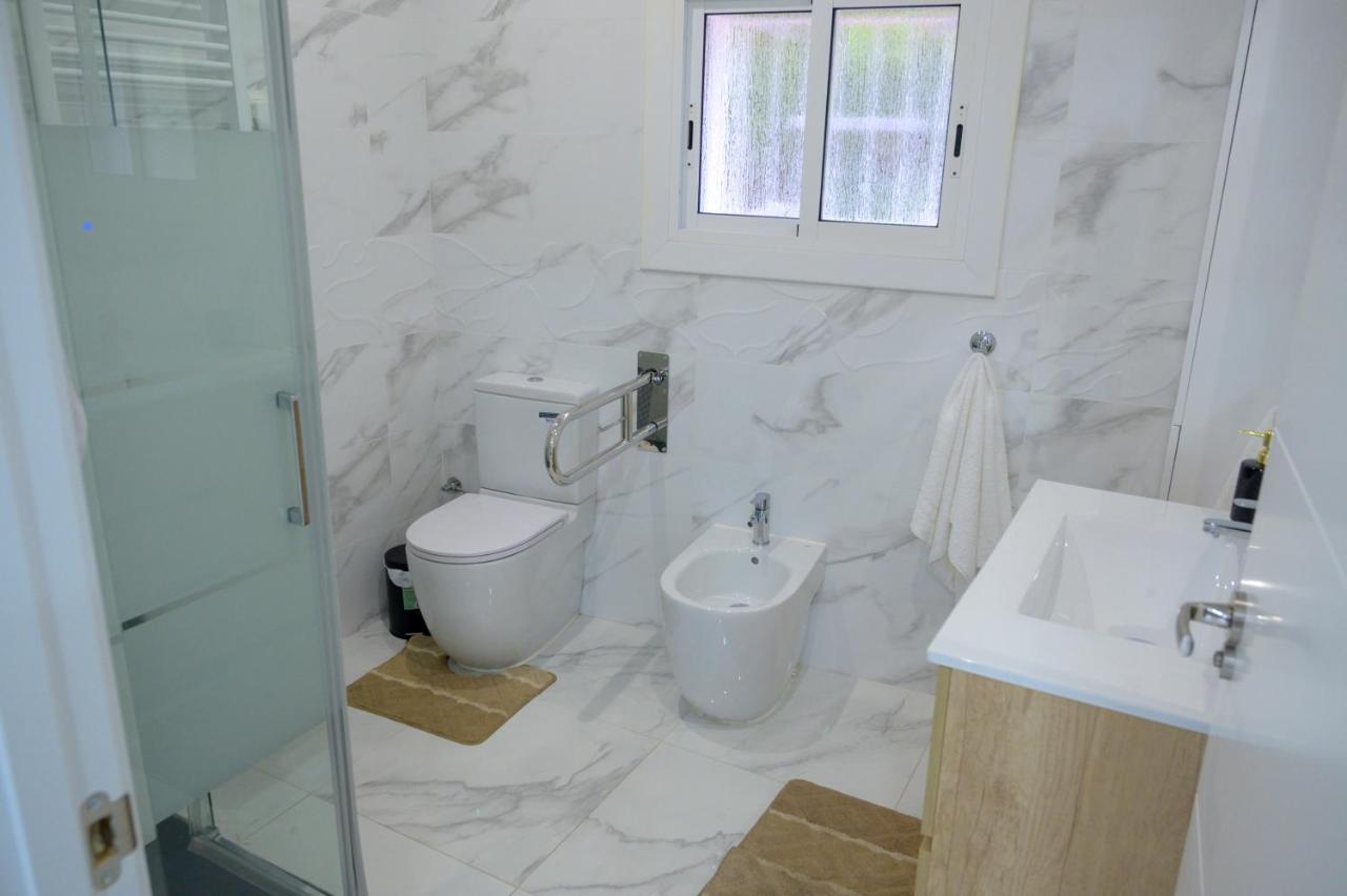 Relax House Barcelone Villa Sant Esteve Sesrovires Dış mekan fotoğraf