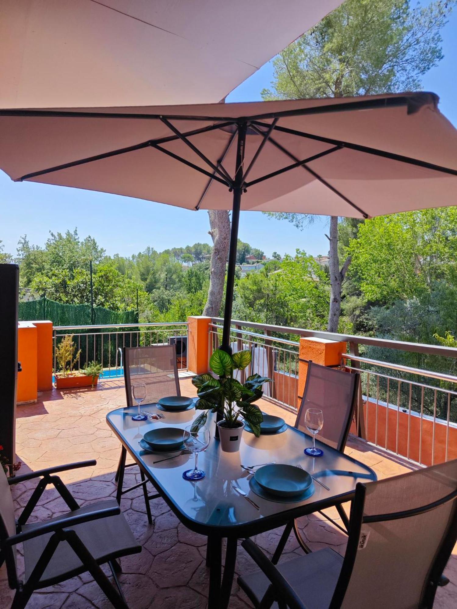 Relax House Barcelone Villa Sant Esteve Sesrovires Dış mekan fotoğraf