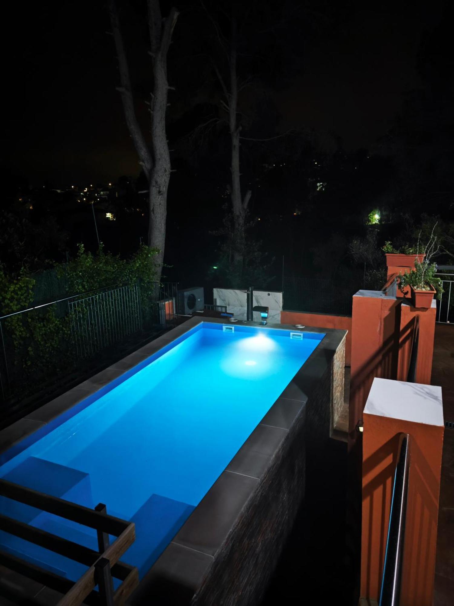 Relax House Barcelone Villa Sant Esteve Sesrovires Dış mekan fotoğraf